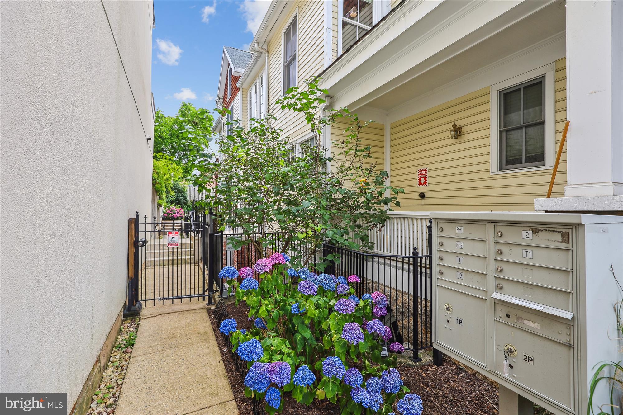 3350 17th Street Northwest, Unit T2 Washington, DC 20010 - Photo 27 of 31