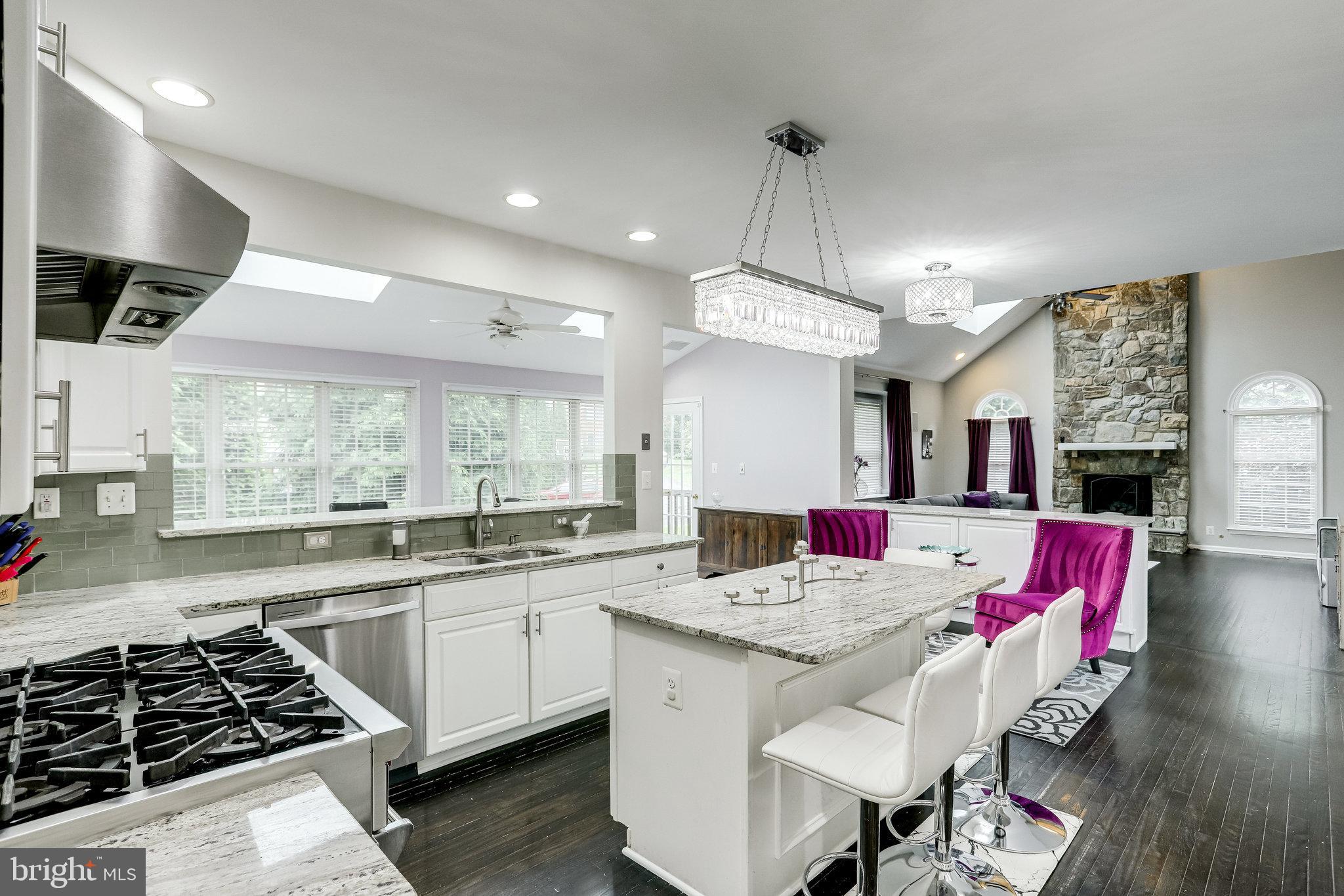 10911 Hunter Gate Way Reston, VA 20194 - Photo 12 of 89