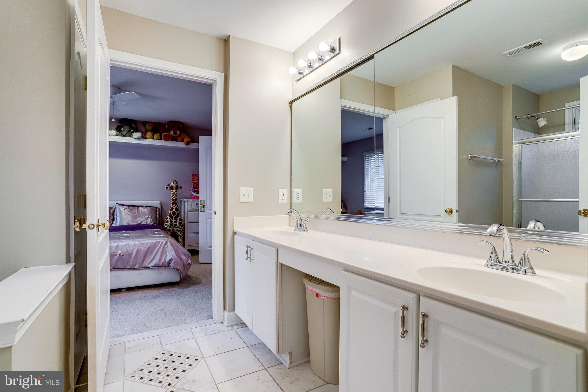 10911 Hunter Gate Way Reston, VA 20194 - Photo 48 of 89