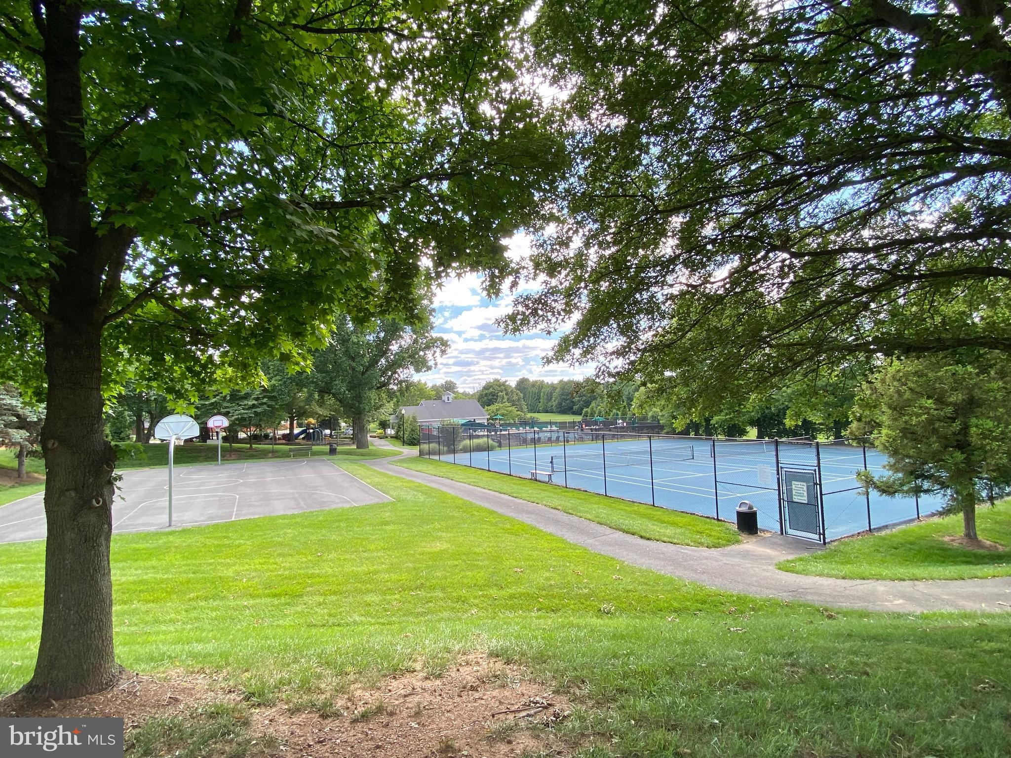 10911 Hunter Gate Way Reston, VA 20194 - Photo 82 of 89 Community Courts