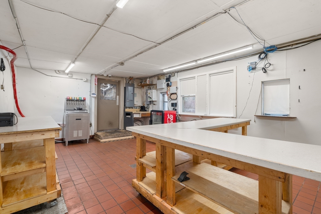 136 Pleasant Street Ware, MA 01082 - Photo 13 of 41