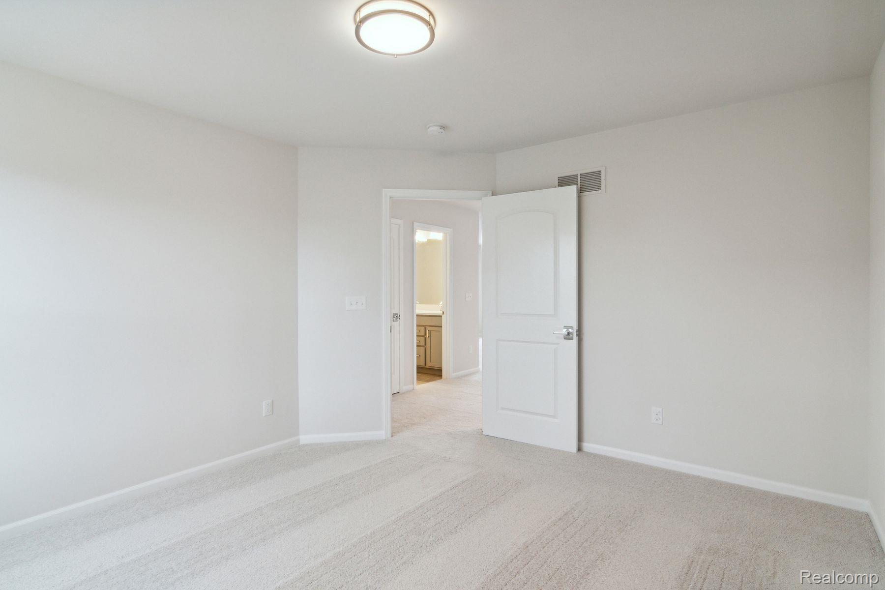 2734 Maize Loop Saline, MI 48176 - Photo 33 of 42 Bedroom