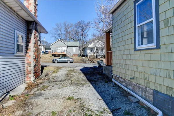 $139,000 | 1213 Spruce Street, Leavenworth, KS 66048