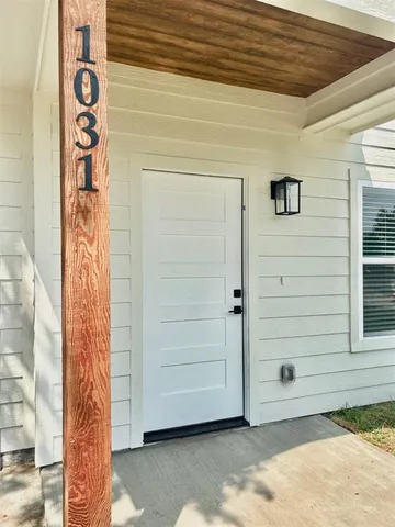 $1,600 | 1031 West Coffin Street, Denison, TX 75020