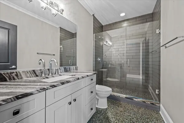 $1,795,000 | 25 Clay Court, Lake Bluff, IL 60044