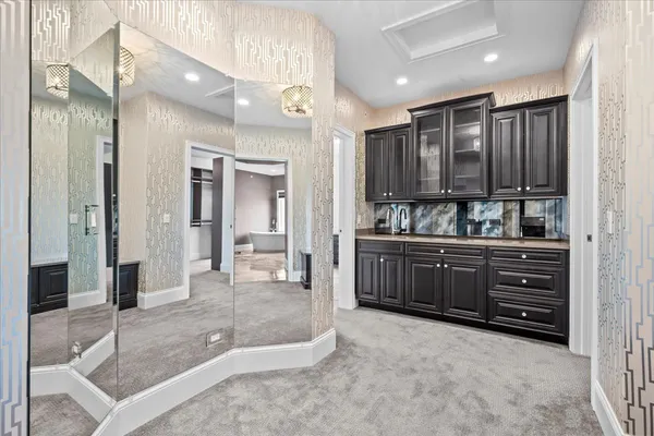 $1,795,000 | 25 Clay Court, Lake Bluff, IL 60044