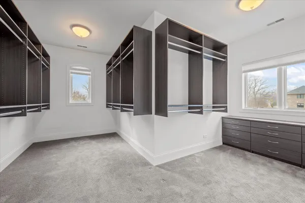 $1,795,000 | 25 Clay Court, Lake Bluff, IL 60044