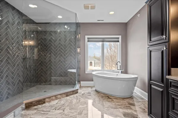 $1,795,000 | 25 Clay Court, Lake Bluff, IL 60044