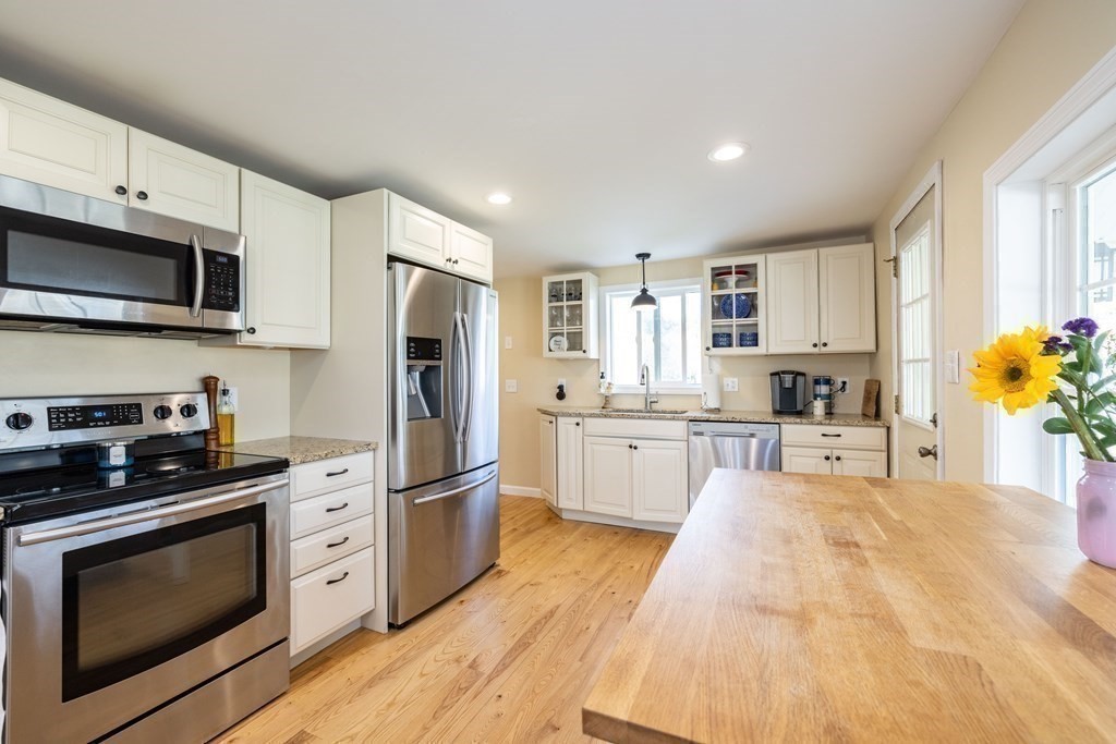 35 NW Road Westfield, MA 01085 - Photo 17 of 32 Gallery Image 17
