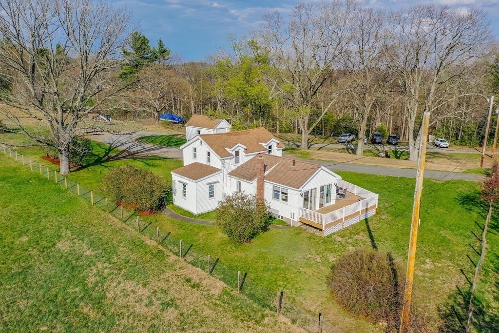 35 NW Road Westfield, MA 01085 - Photo 4 of 32 Gallery Image 4