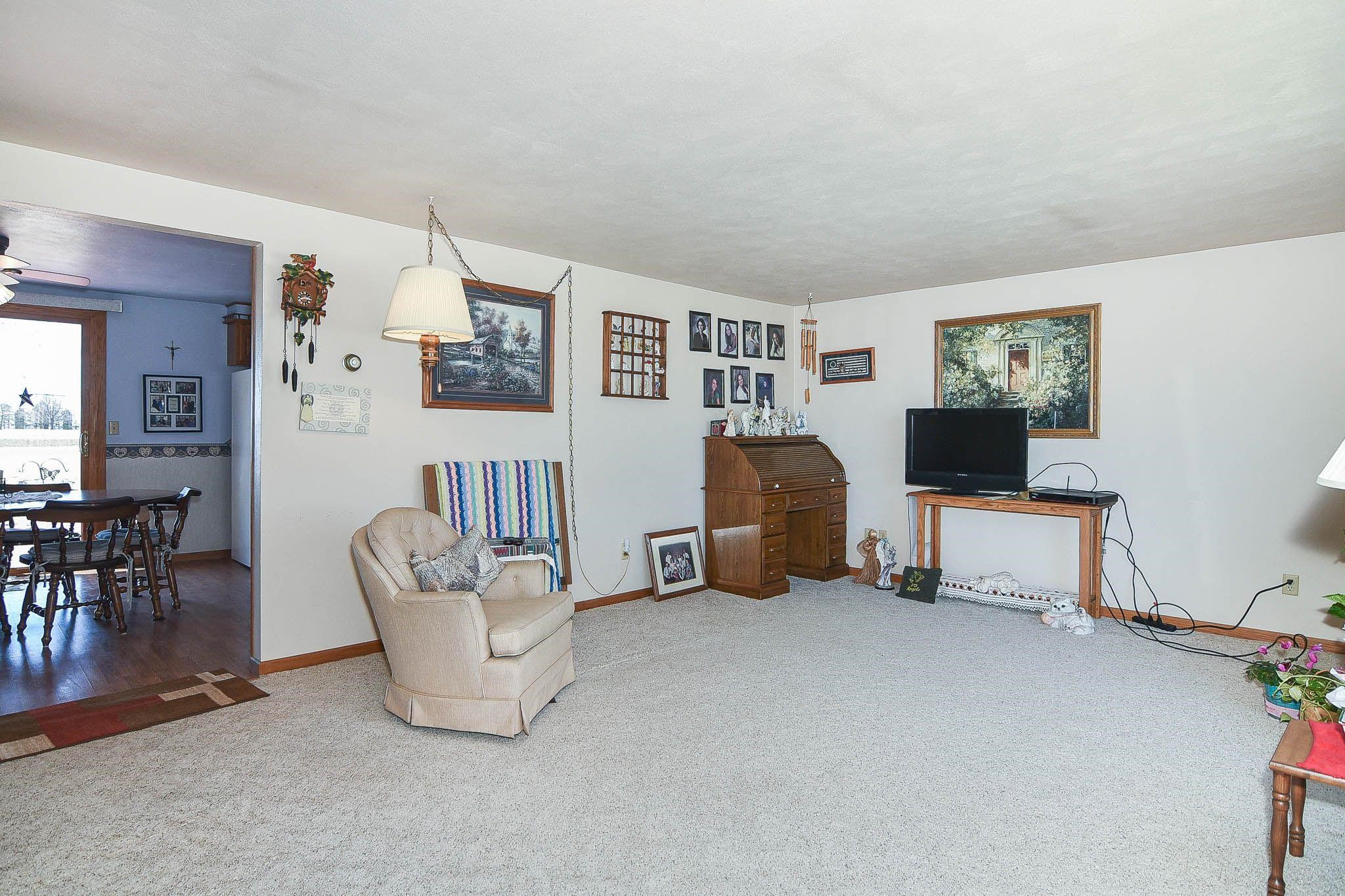 13617 Bartow Road Fennimore, WI 53809 - Photo 4 of 37