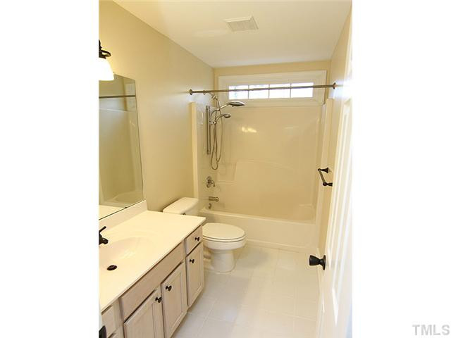 1731 Chestnut Hill Road Wake Forest, NC 27587 - Photo 21 of 25 Bathroom