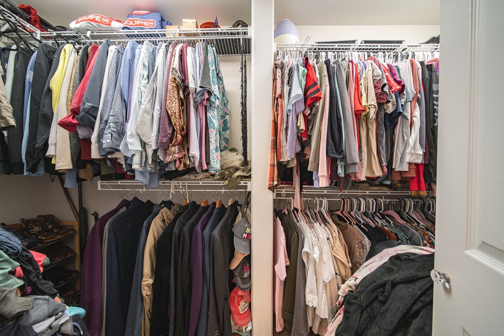 517 Double Churches Road Columbus, GA 31904 - Photo 38 of 96 a view of walk in closet with clothes