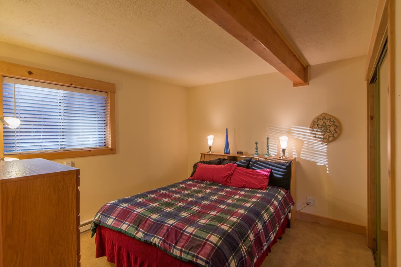 13165 Moraine Road Truckee, CA 96161 - Photo 8 of 14 Gallery Image 8