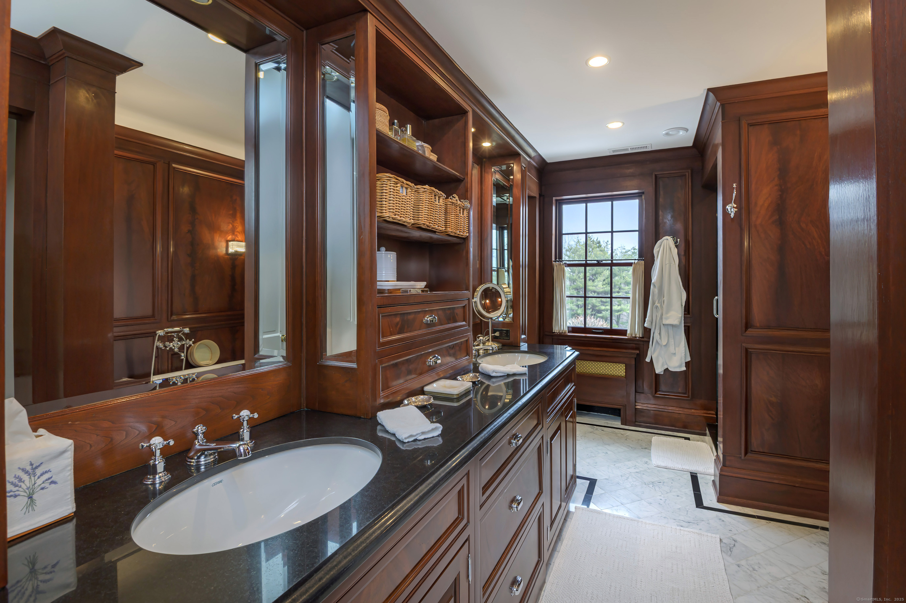 384 West Lane Ridgefield, CT 06877 - Photo 15 of 40