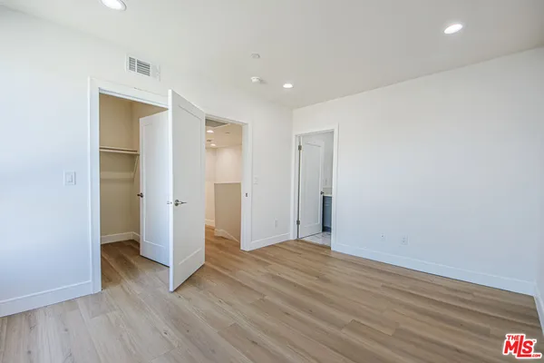 $4,999 | 10803 Kling Street, Unit 1, Toluca Lake, CA 91602