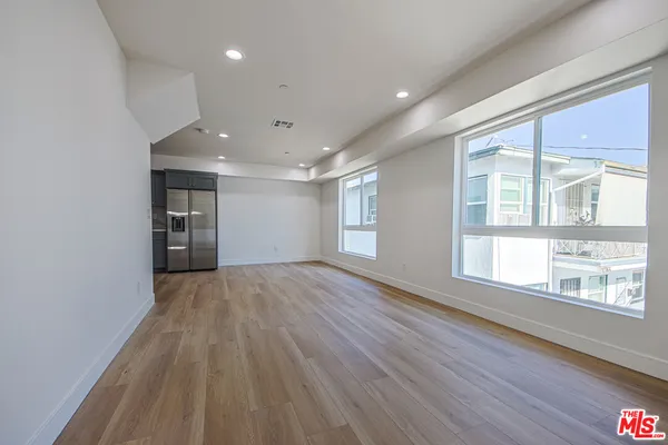 $4,999 | 10803 Kling Street, Unit 1, Toluca Lake, CA 91602