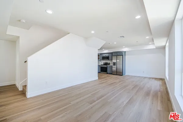 $4,999 | 10803 Kling Street, Unit 1, Toluca Lake, CA 91602