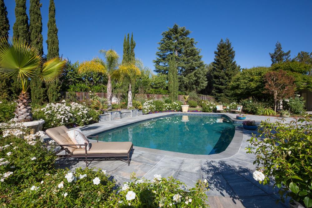 260 Ridgeway Road Woodside, CA 94062 - Photo 37 of 44