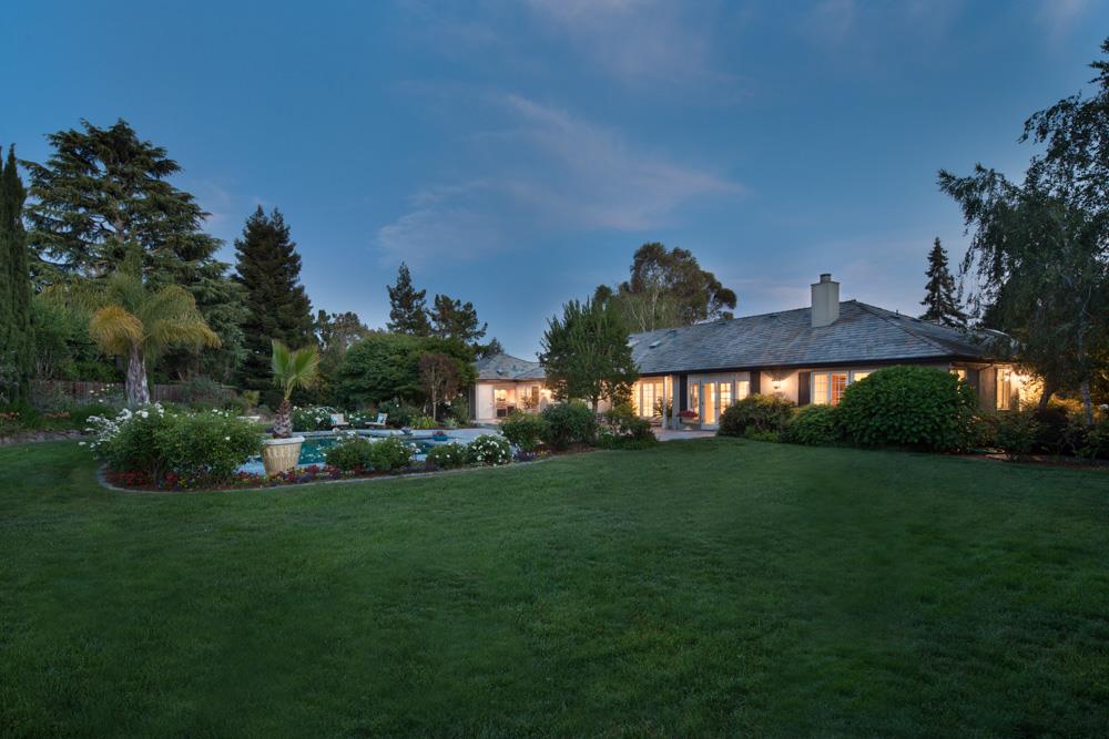260 Ridgeway Road Woodside, CA 94062 - Photo 42 of 44