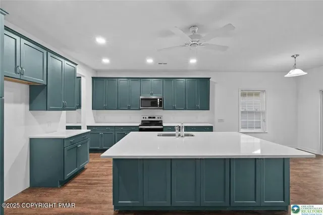 $610,000 | 3868 Victors Way, Easton, PA 18045