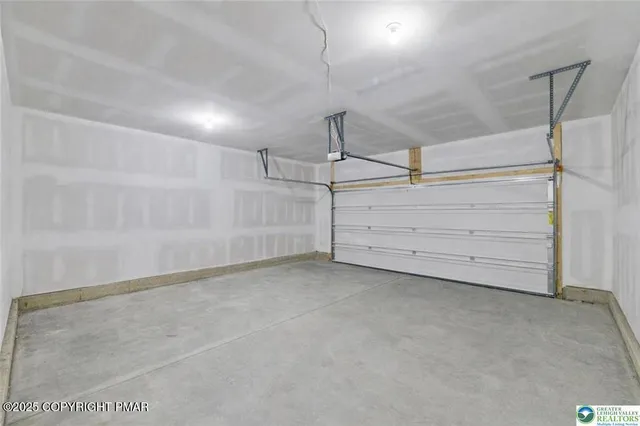 $610,000 | 3868 Victors Way, Easton, PA 18045