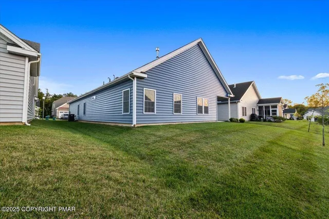 $610,000 | 3868 Victors Way, Easton, PA 18045