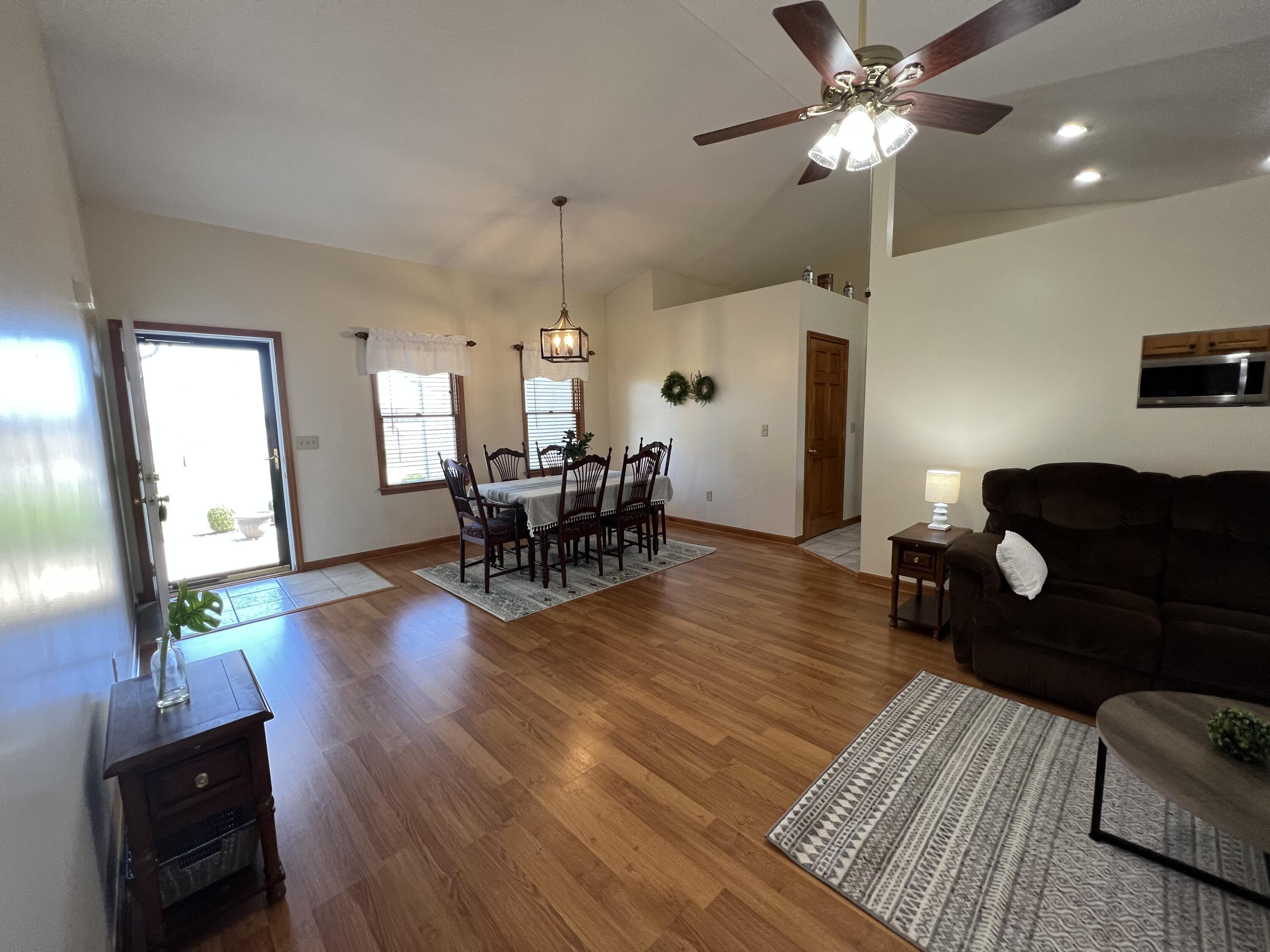 13629 Hoover Road Ashville, OH 43103 - Photo 6 of 25 IMG_3117