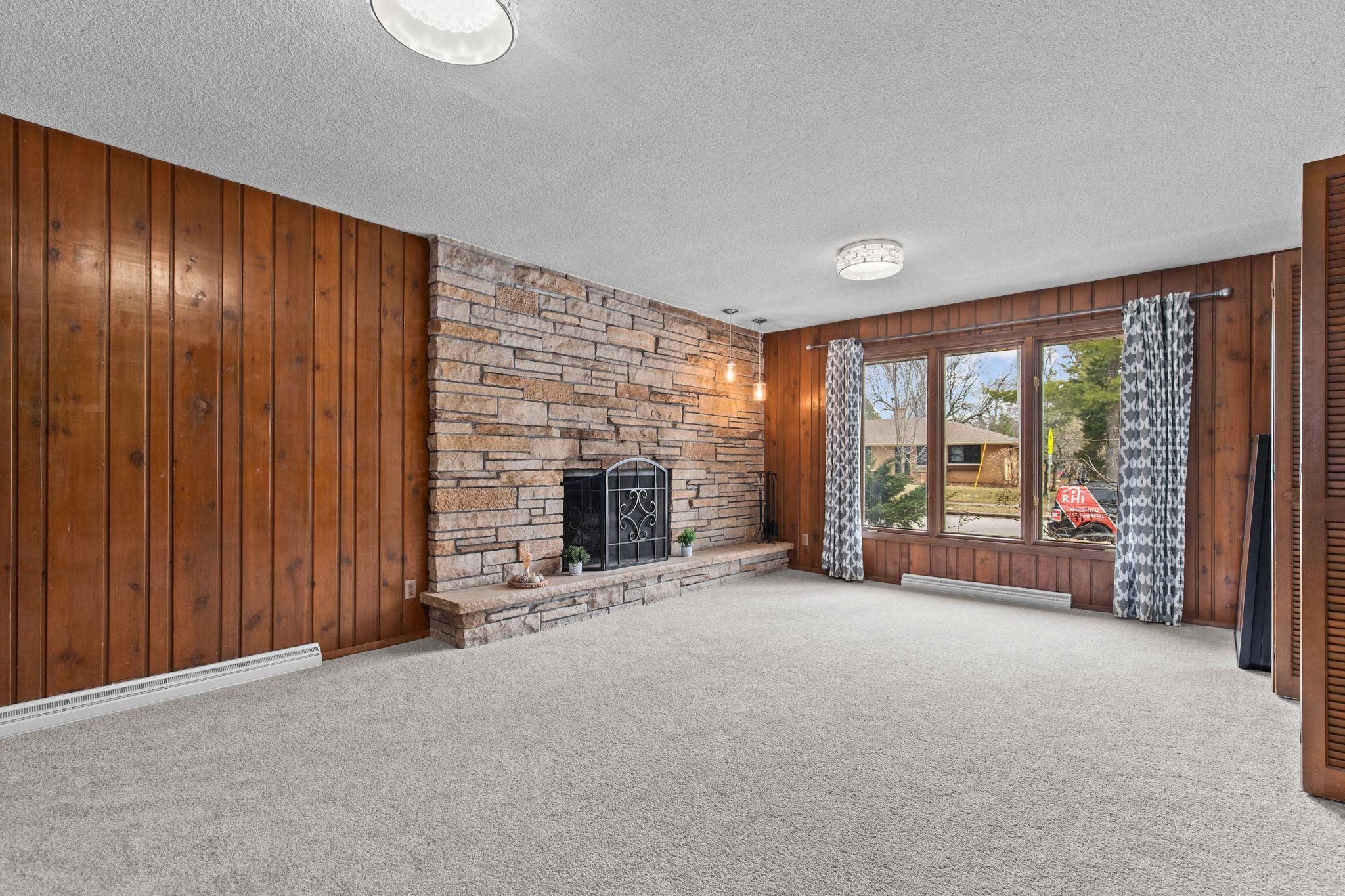 1913 North Outagamie Street Appleton, WI 54914 - Photo 13 of 56