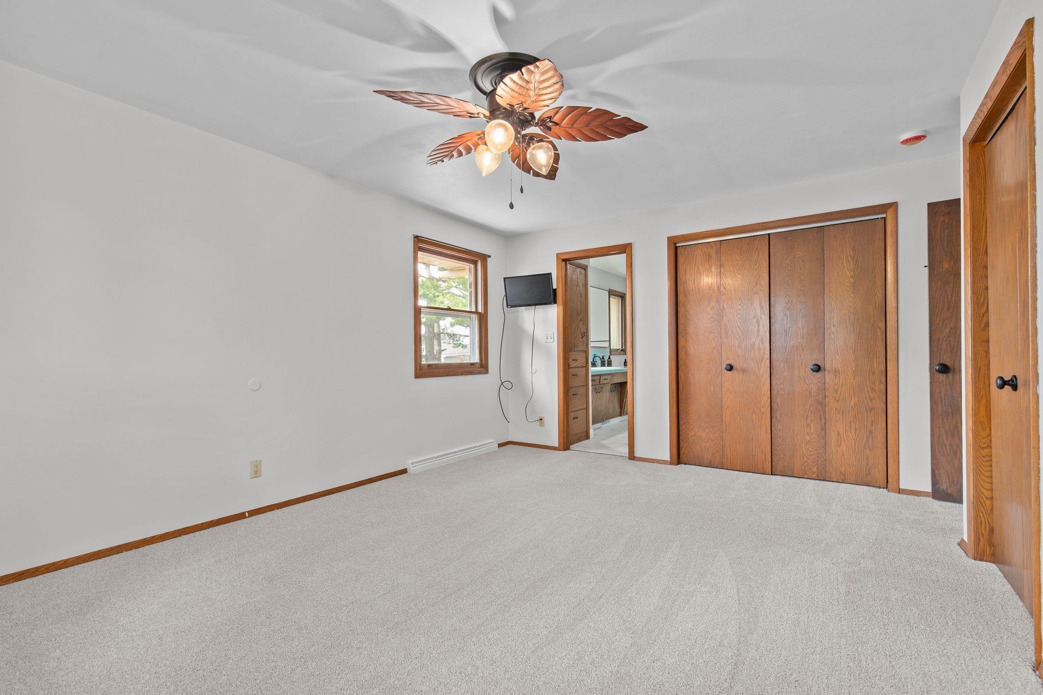 1913 North Outagamie Street Appleton, WI 54914 - Photo 25 of 56