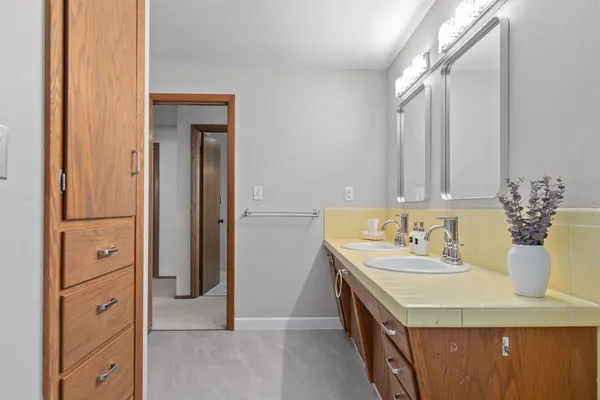 $425,000 | 1913 North Outagamie Street, Appleton, WI 54914