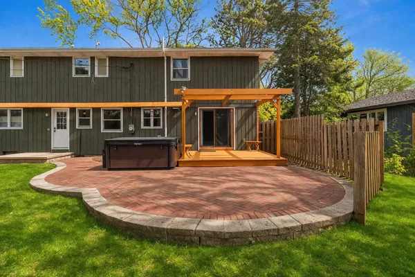 $425,000 | 1913 North Outagamie Street, Appleton, WI 54914