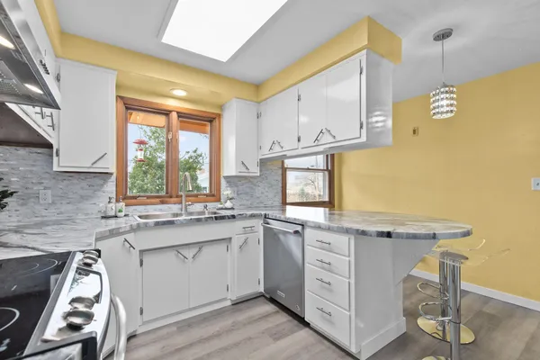 $425,000 | 1913 North Outagamie Street, Appleton, WI 54914