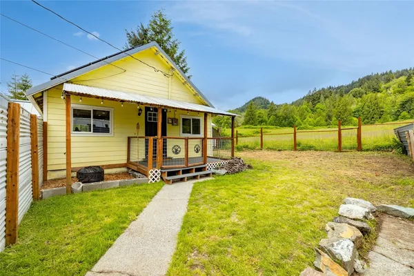 $475,000 | 7288 Carlson Road, Concrete, WA 98237