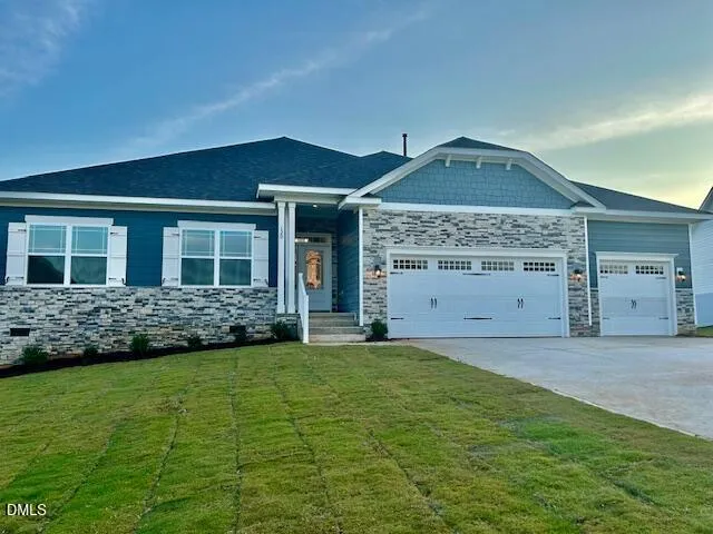 a view of outdoor kitchen