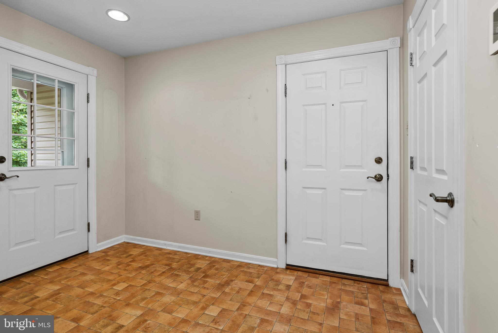 6390 Bull Road Dover, PA 17315 - Photo 13 of 51 Gallery Image 13