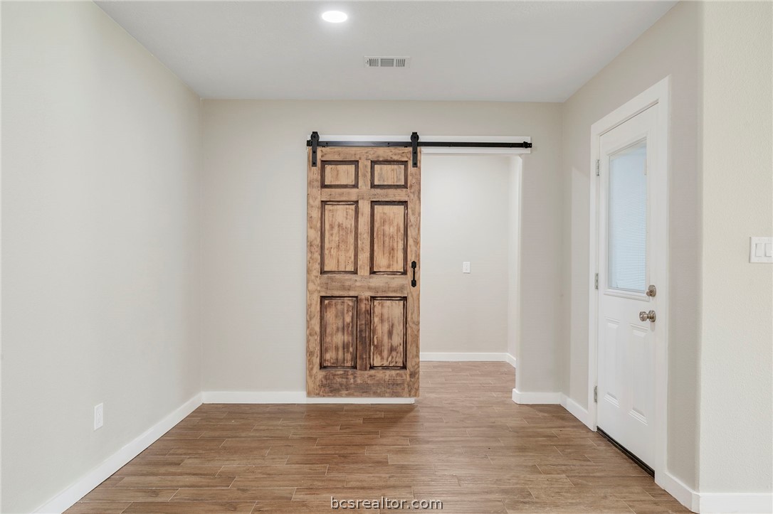 304 Dunn Street Bryan, TX 77801 - Photo 8 of 27