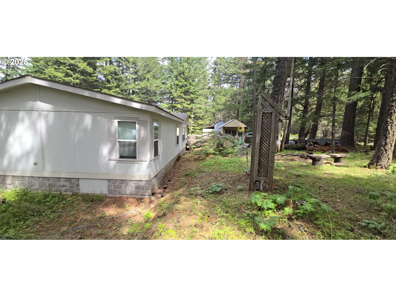 19 Canyon Loop Road Lyle, WA 98635 - Photo 4 of 9 Gallery Image 4