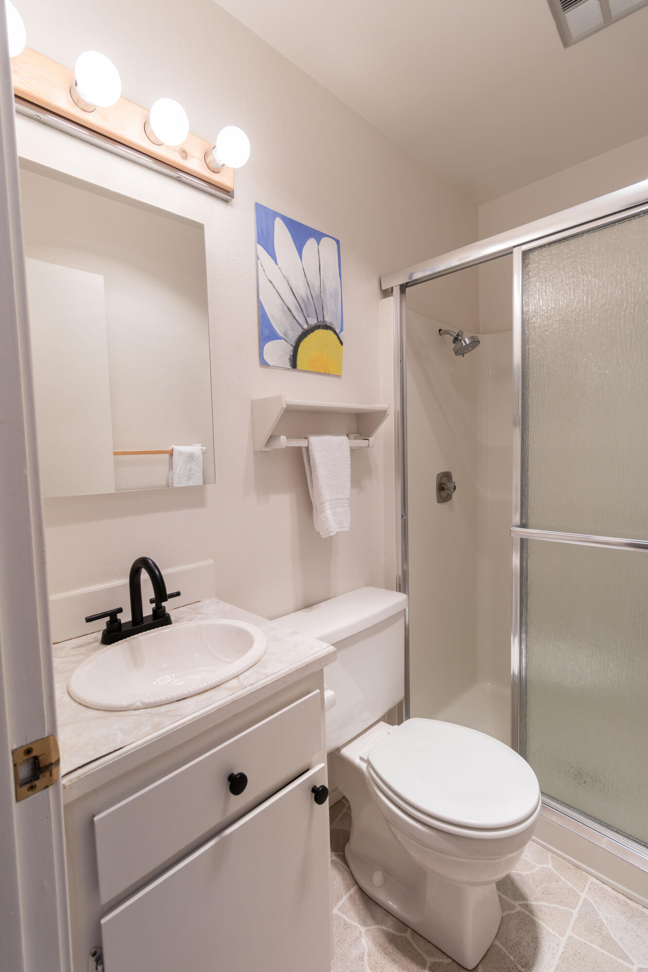 71085 Bracken Lane, Unit GH #93 Black Butte Ranch, OR 97759 - Photo 10 of 28