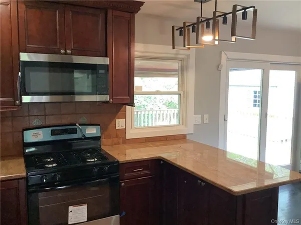 $3,500 | 19 Mountain View Drive, Highland Mills, NY 10930