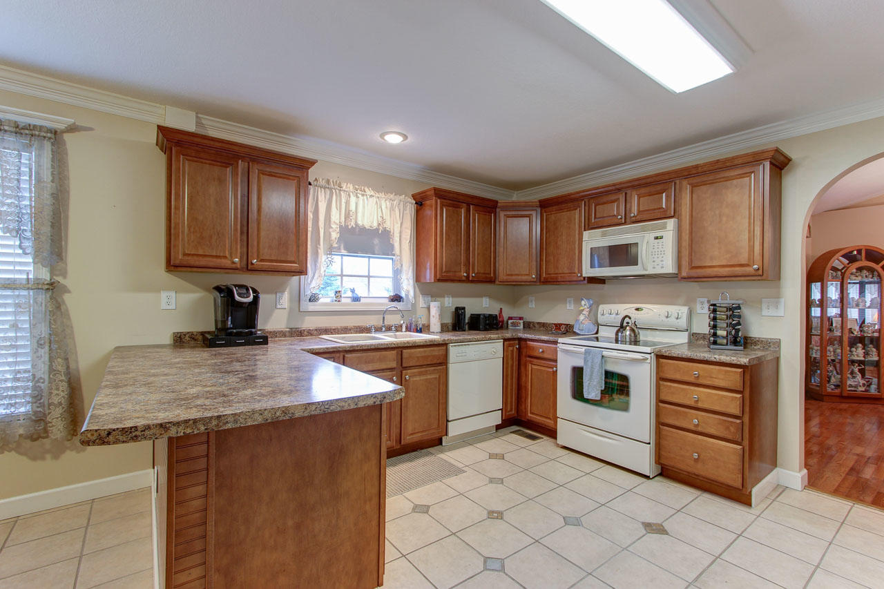 1359 Hodges Bend Road Sevierville, TN 37876 - Photo 12 of 26 12