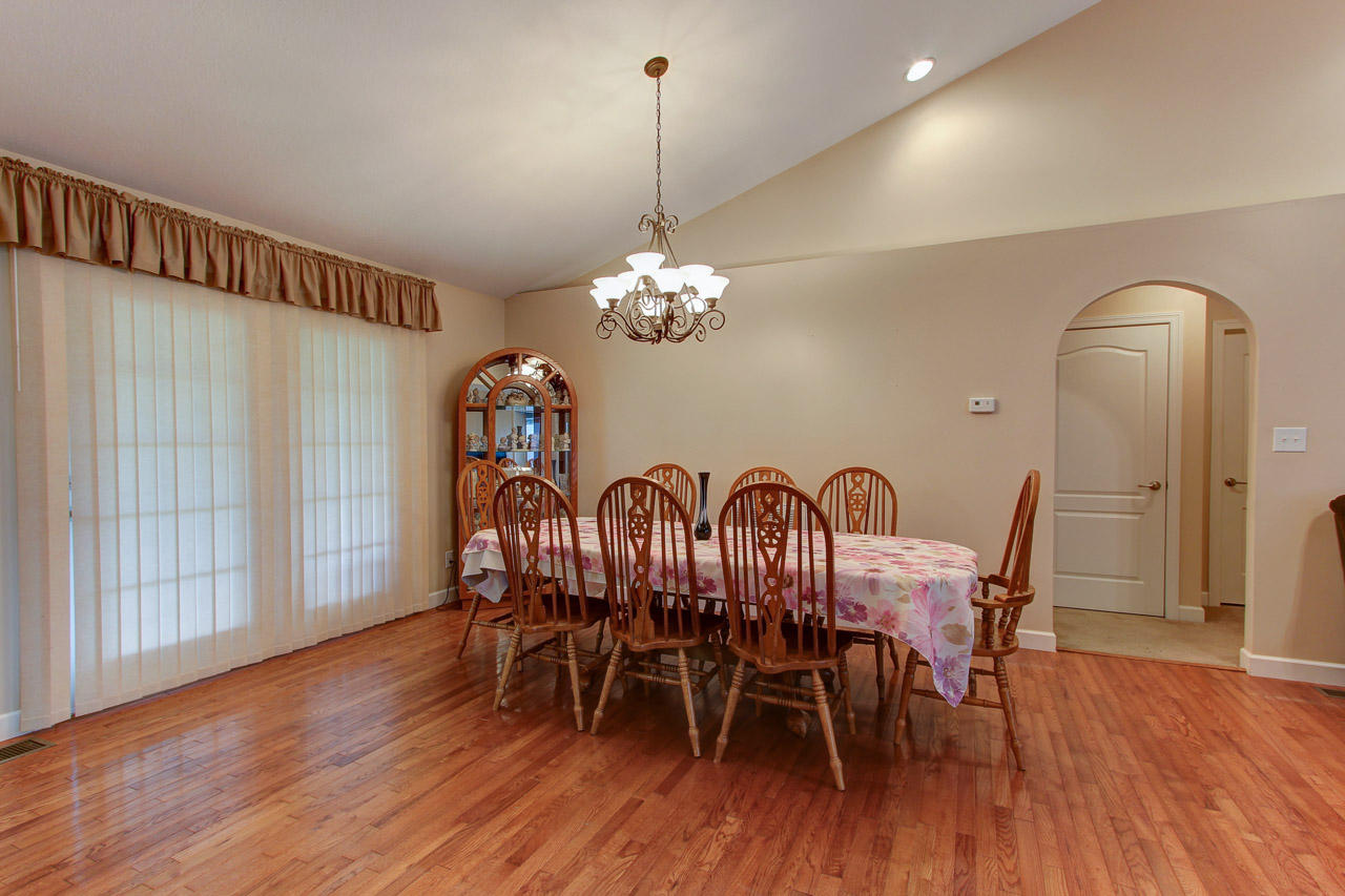 1359 Hodges Bend Road Sevierville, TN 37876 - Photo 4 of 26 04