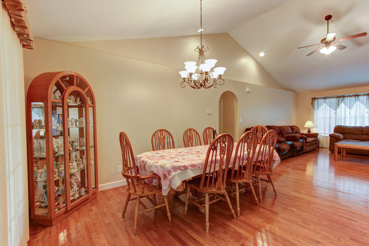 1359 Hodges Bend Road Sevierville, TN 37876 - Photo 5 of 26 05