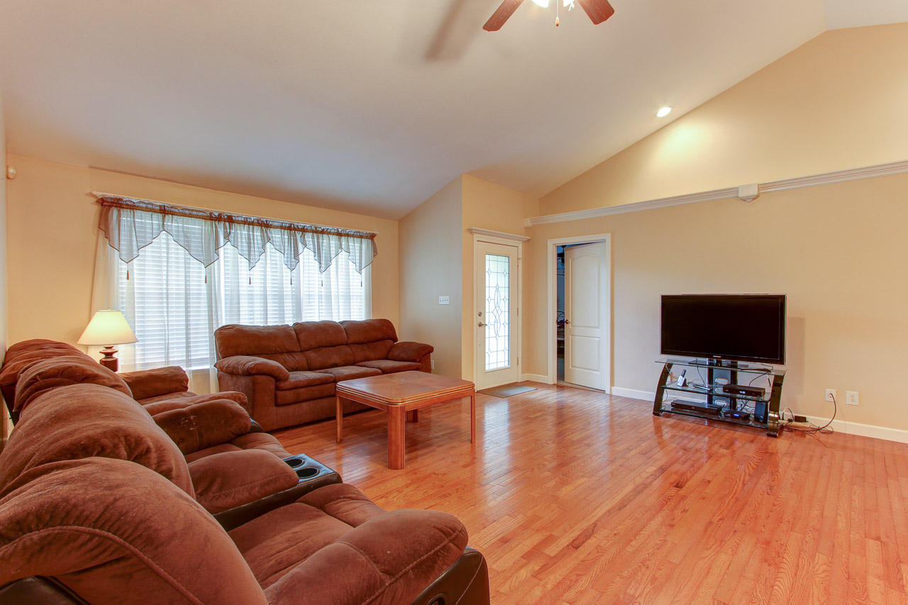 1359 Hodges Bend Road Sevierville, TN 37876 - Photo 8 of 26 08