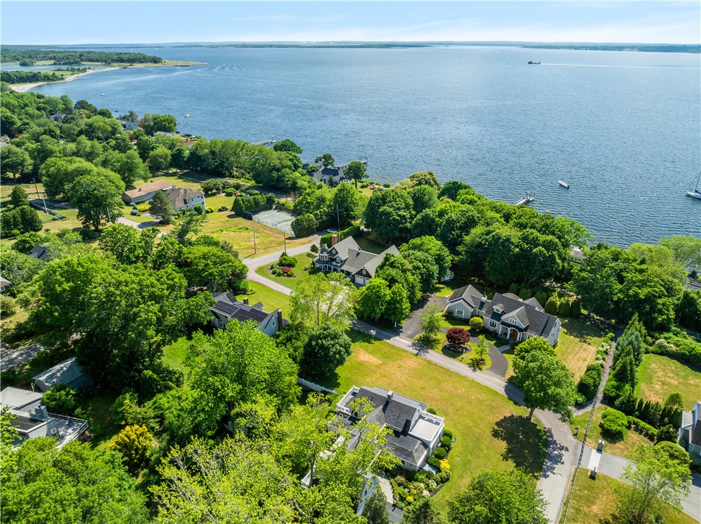 19 Ledge Road Bristol, RI 02809 - Photo 11 of 14