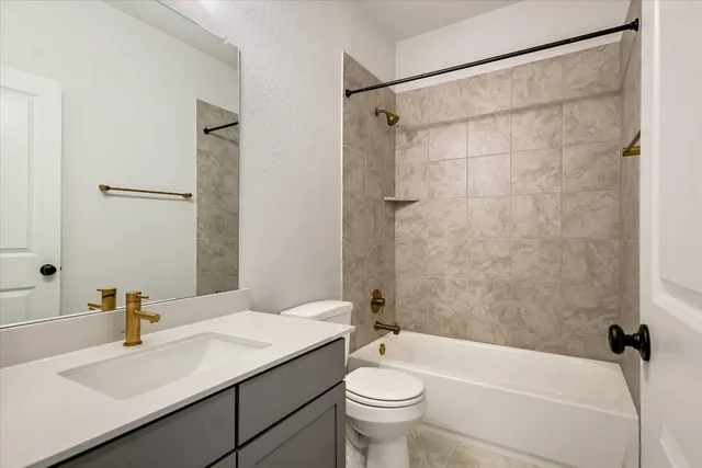 $395,000 | 2500 Forest Creek Drive, Unit 904, Round Rock, TX 78665