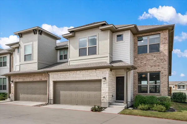 $325,000 | 2500 Forest Creek Drive, Unit 904, Round Rock, TX 78665
