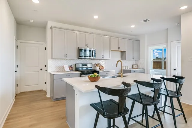 $395,000 | 2500 Forest Creek Drive, Unit 904, Round Rock, TX 78665