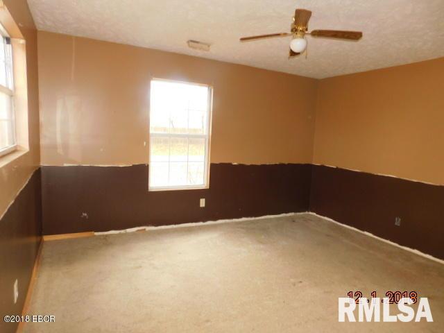 405 Madison Carterville, IL 62918 - Photo 11 of 14