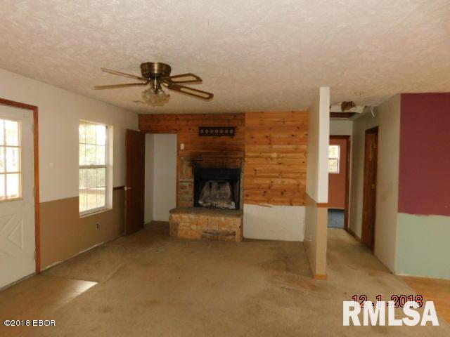 405 Madison Carterville, IL 62918 - Photo 2 of 14